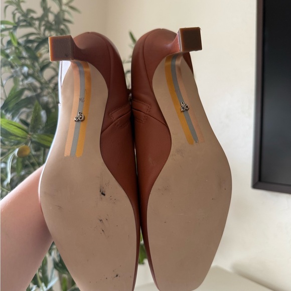 Sam Edelman Women's Leather Almond Toe Ankle Boot in Cognac Brown - Picture 7 of 7